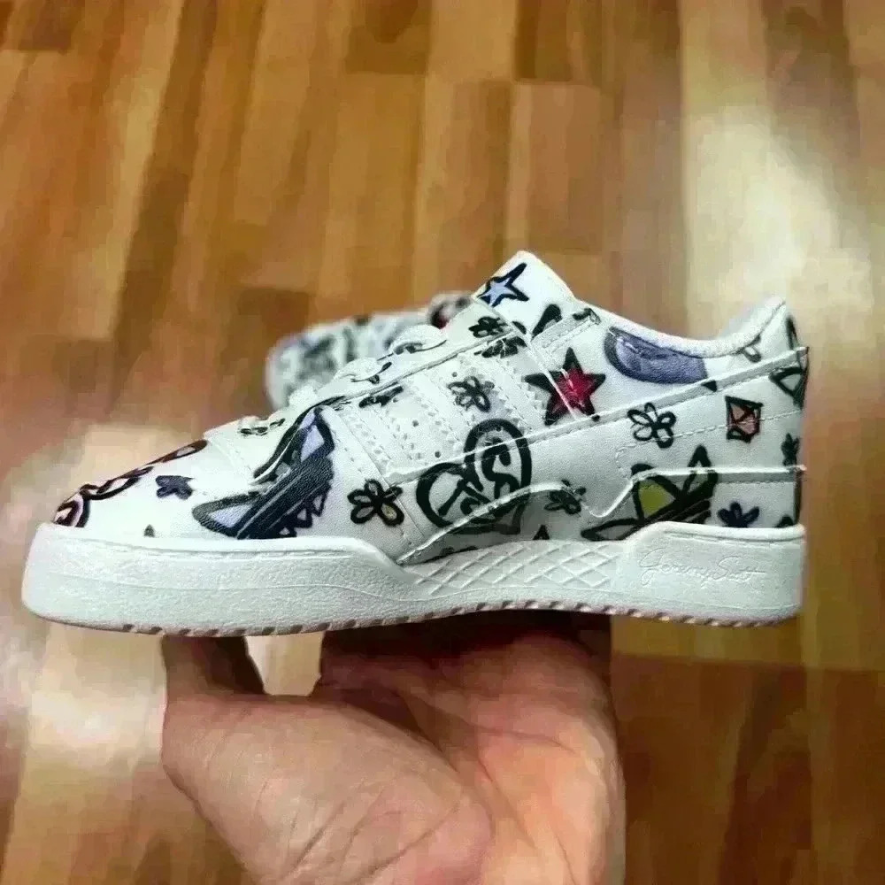 ๐ฐHUGE CLEARANCE SALE ๐ฐ Adidas Originals Jeremy Scott Forum Low Mono I JS - Picture 3 of 12